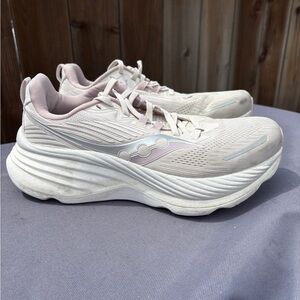 Saucony Hurricane 24 Sz 9.5